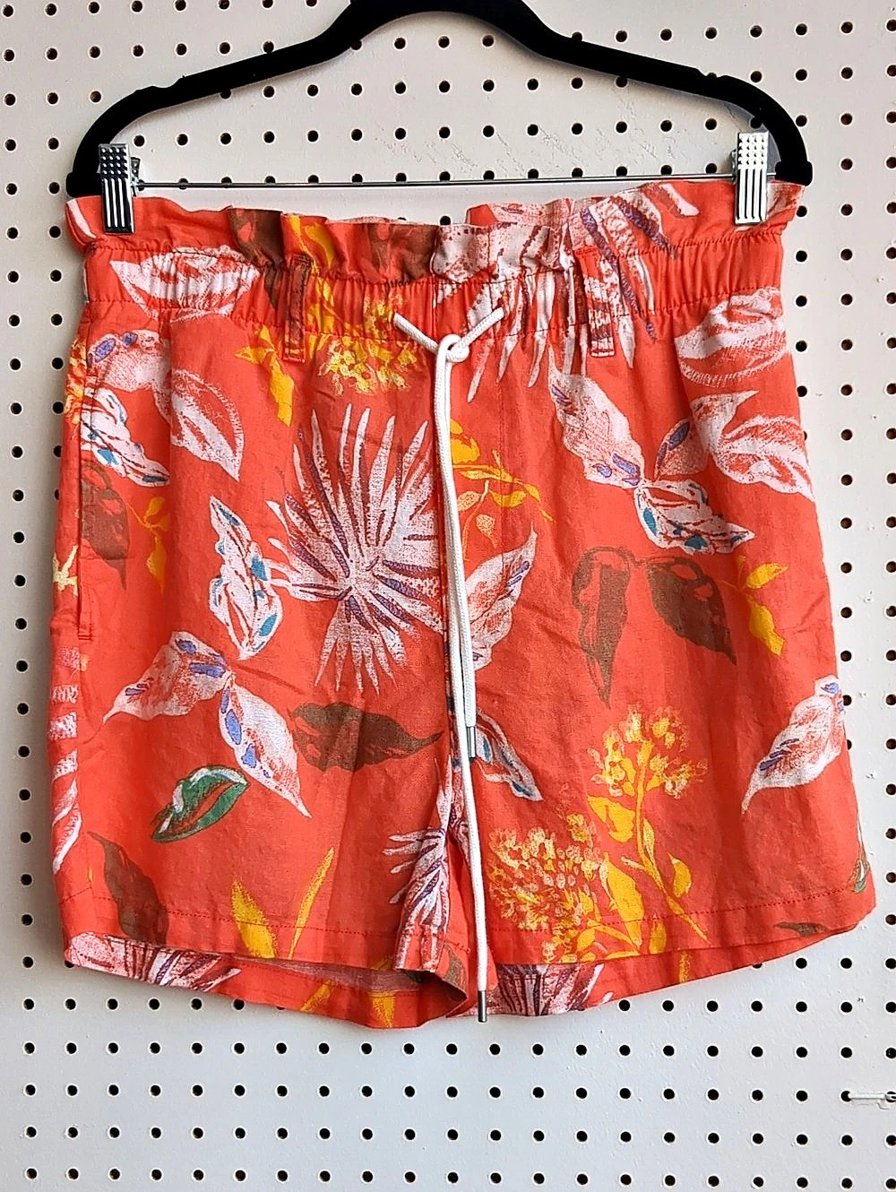 Gap Women's Floral Shorts in Orange